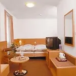 Alagare Hotel Lozanna